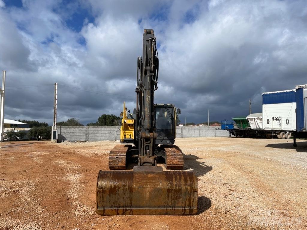 Volvo EC 220 E Bandgrävare