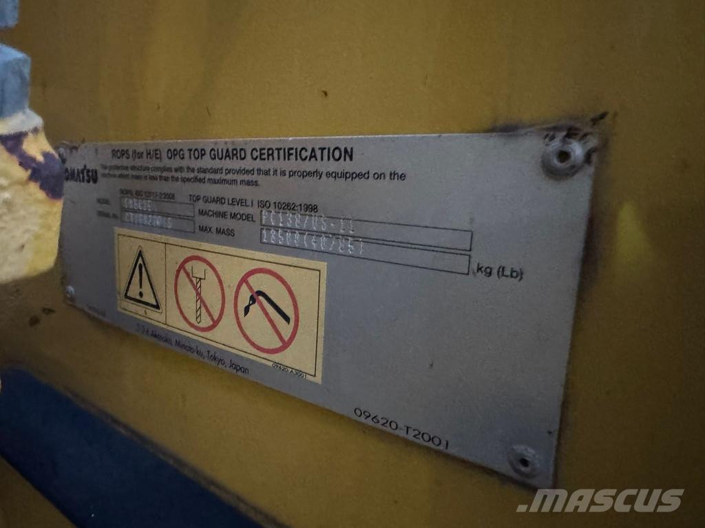 Komatsu PC138-11 Bandgrävare