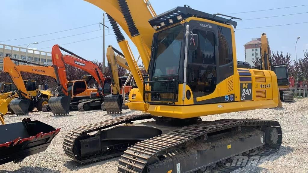 Komatsu PC 240 LC Bandgrävare