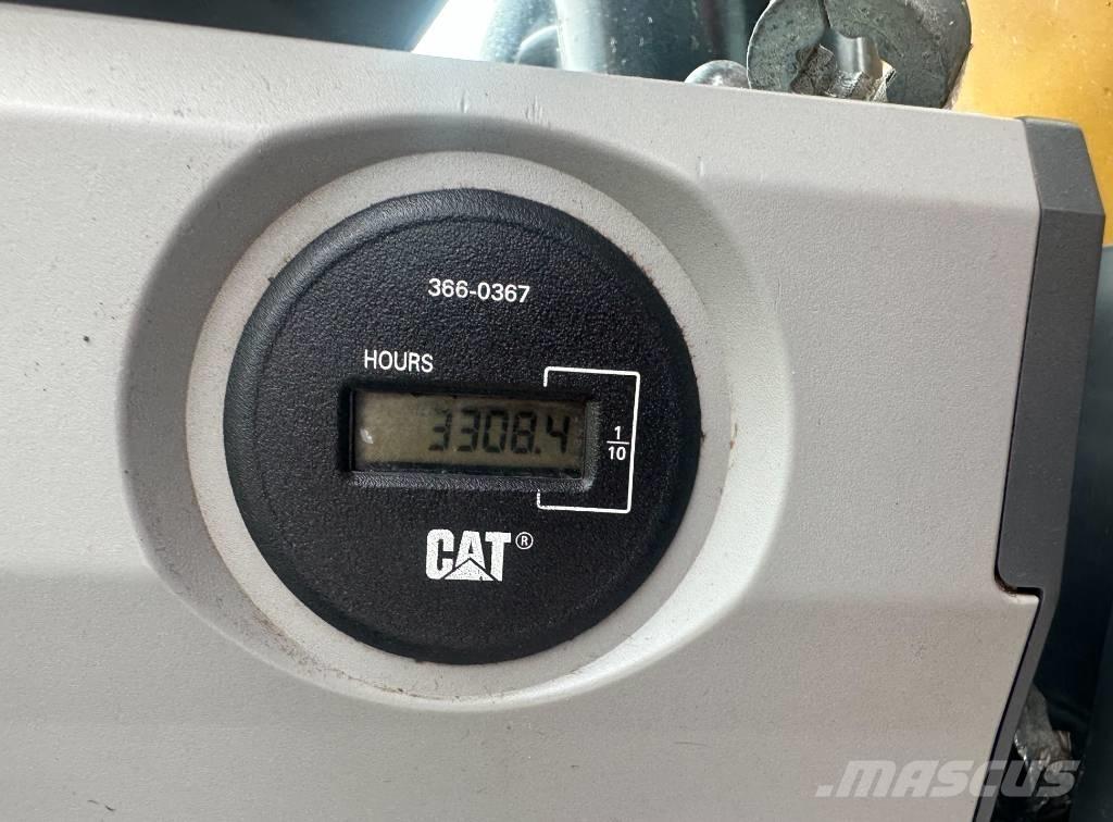 CAT 313 F L Bandgrävare