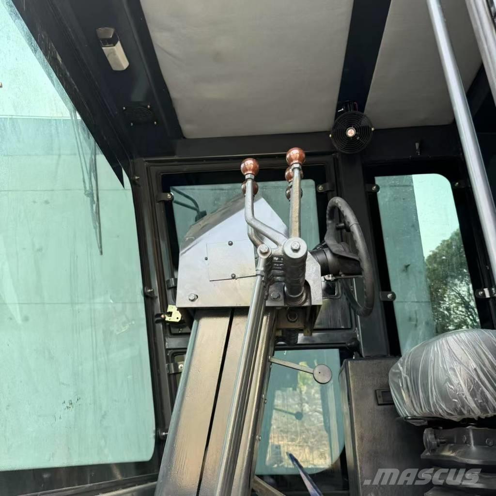 CAT 140 G Väghyvlar