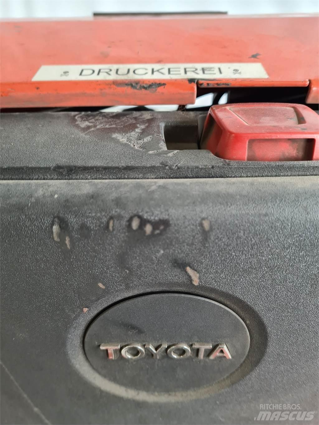 Toyota LWE 250 Låglyftare utan plattform