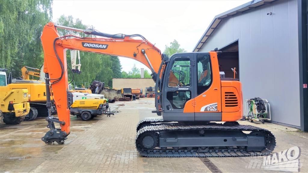 Doosan DX 140 LCR Bandgrävare