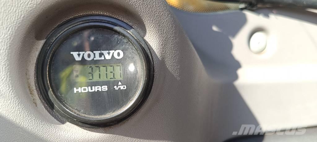 Volvo ECR235EL Bandgrävare