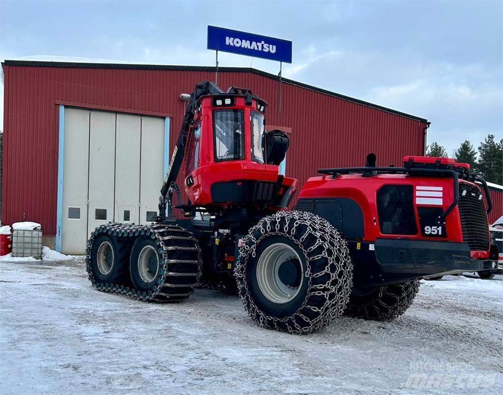 Komatsu 951 Skördare