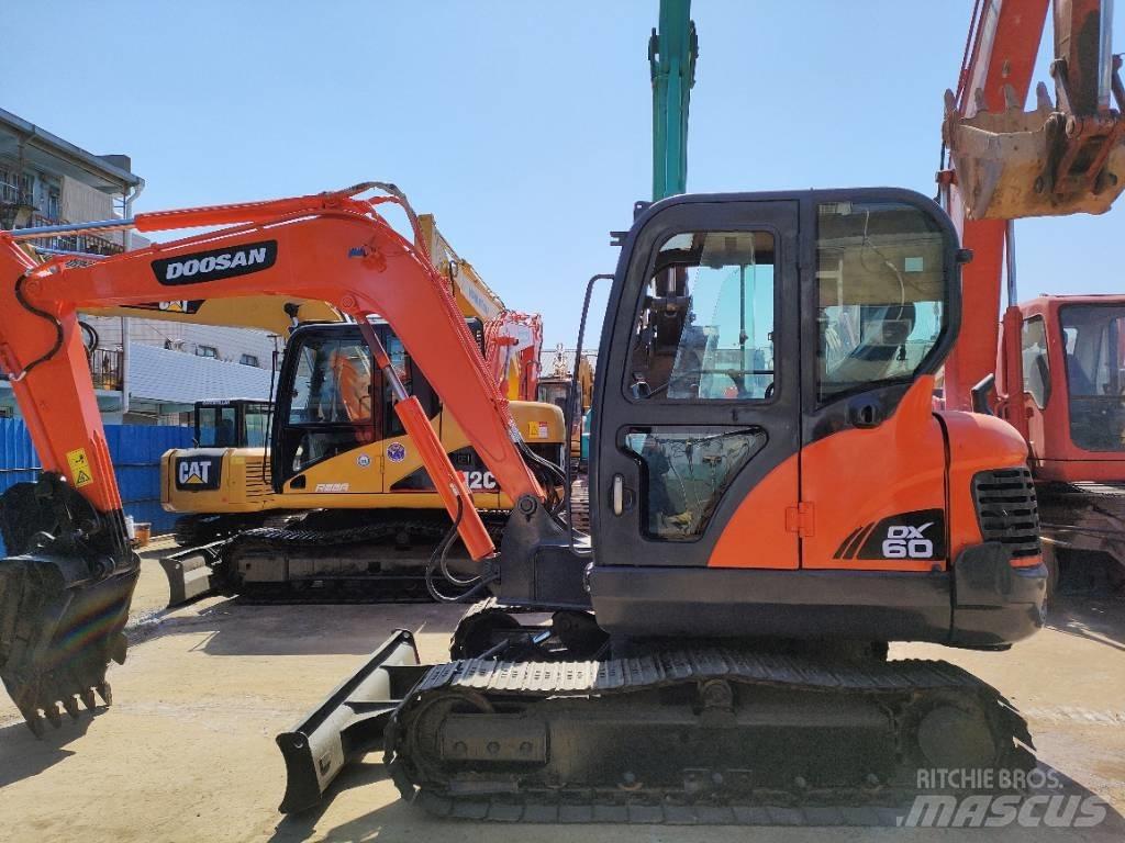 Doosan DX 60 Bandgrävare