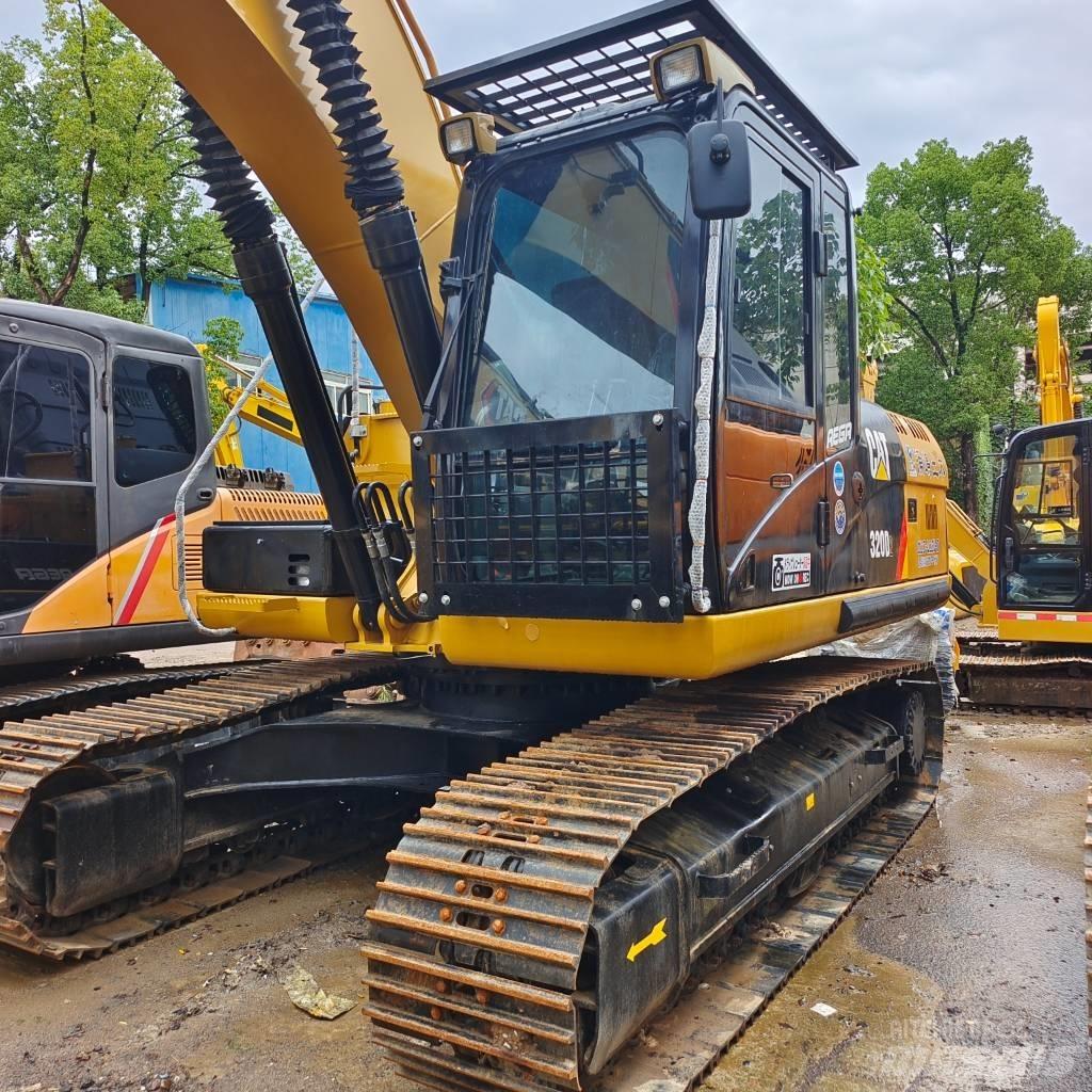 CAT 320D2 Bandgrävare