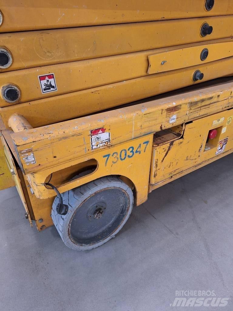 Haulotte Compact 12 Saxliftar