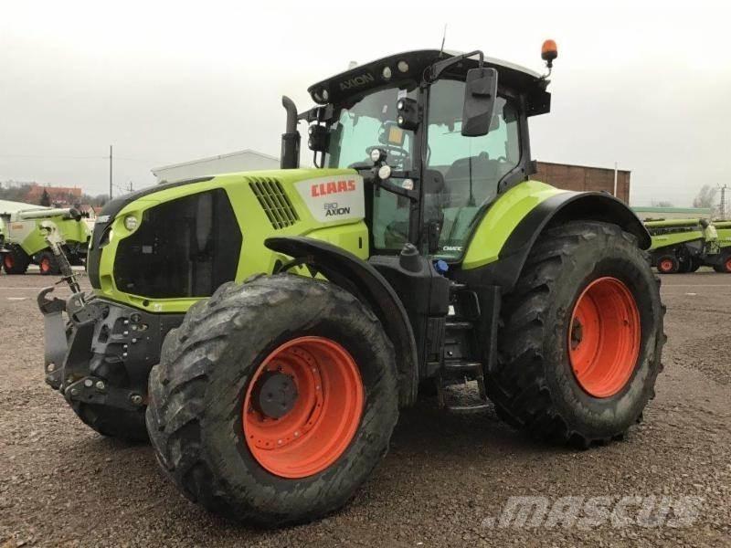 CLAAS AXION 810 Traktorer