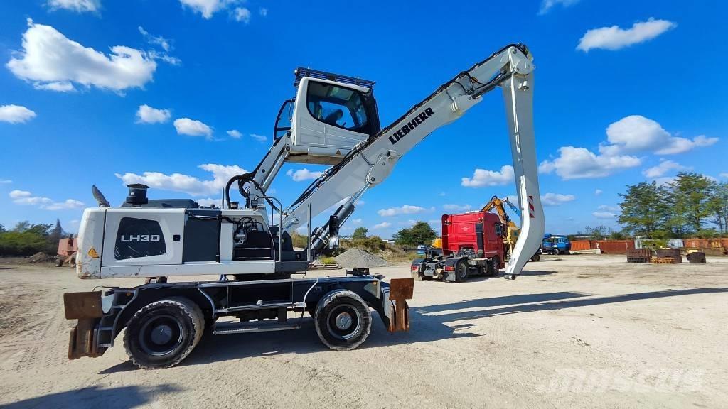 Liebherr LH 30 M Avfalls / industri hantering