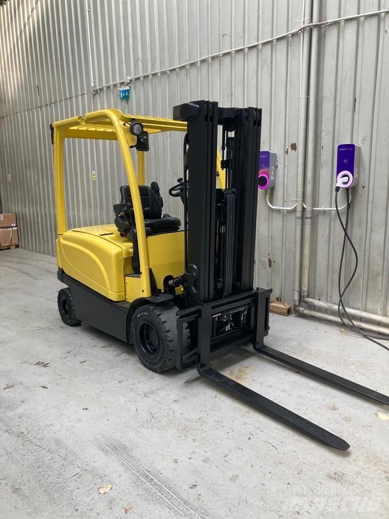 Hyster J2.5XN Elmotviktstruckar