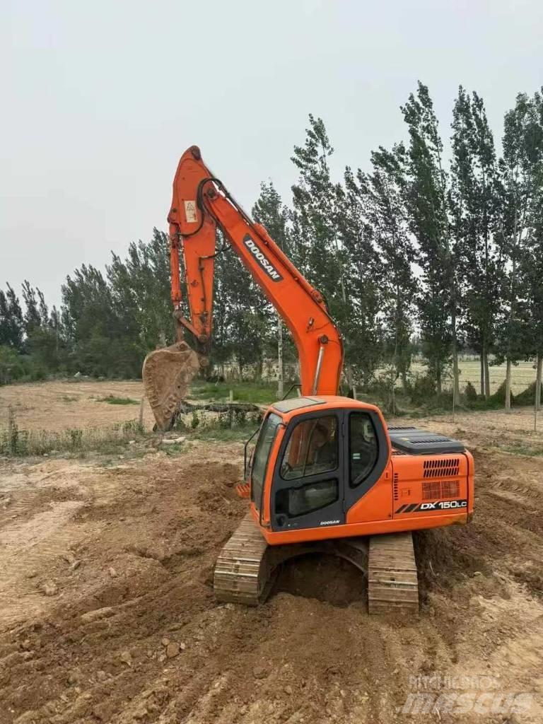 Doosan DX150 Bandgrävare