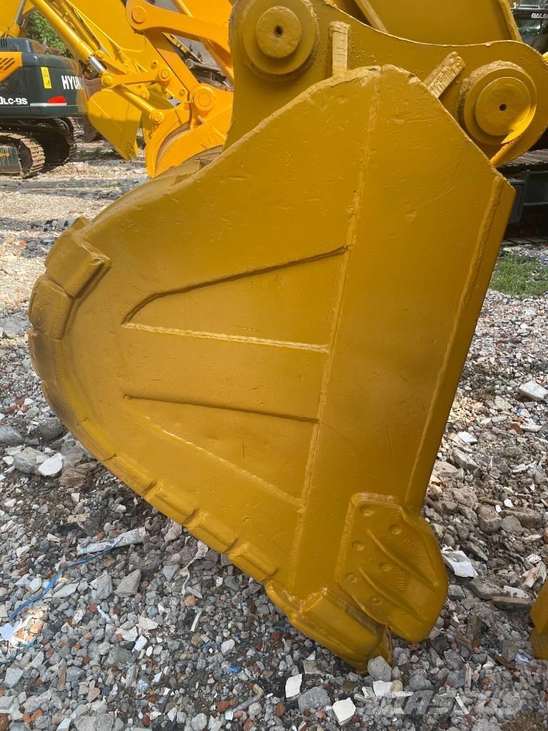 CAT 320 C L Bandgrävare