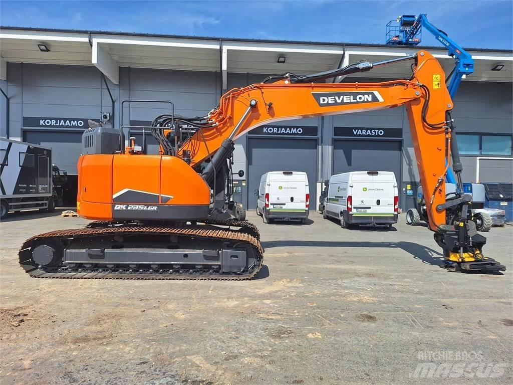 Doosan DX235LCR-7 Bandgrävare