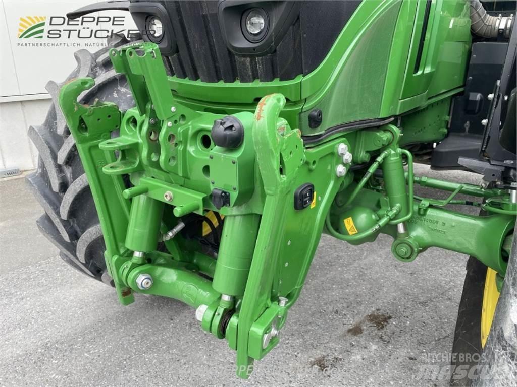 John Deere 6230R Traktorer