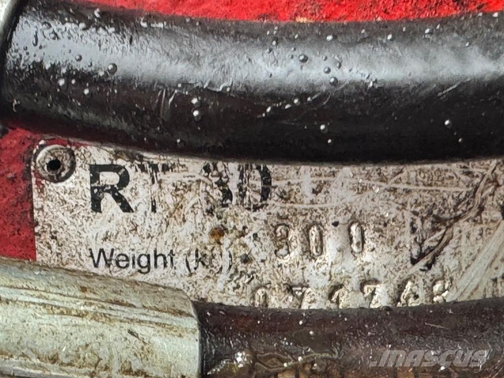 Komatsu PW 98 MR-6 Hjulgrävare