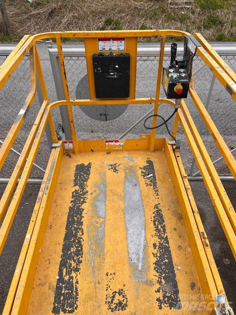Haulotte Compact 12 Saxliftar
