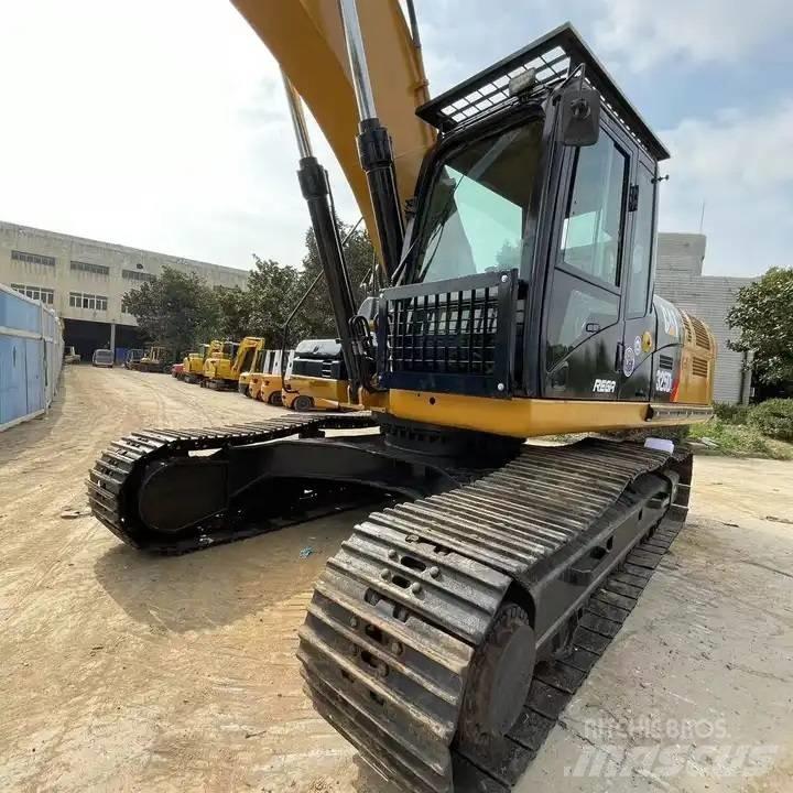 CAT 330D2 Bandgrävare