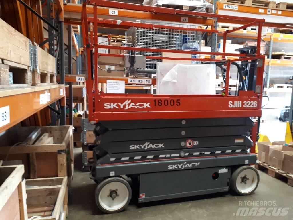 SkyJack SJ 3226 Saxliftar