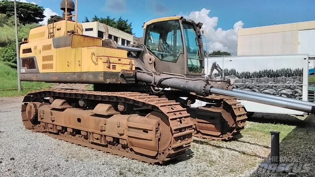 Volvo EC750D Bandgrävare