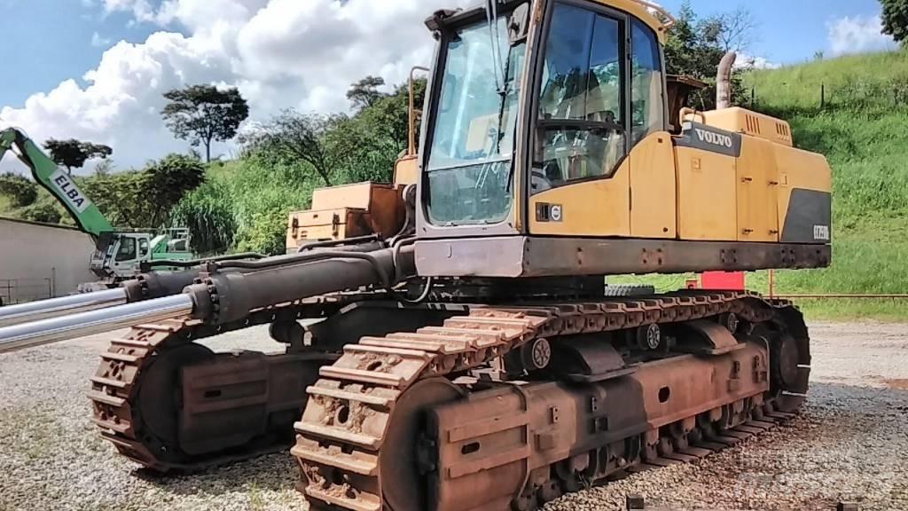 Volvo EC750D Bandgrävare