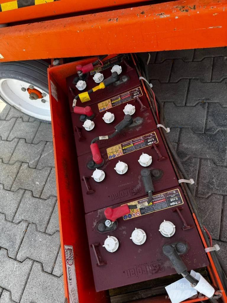SkyJack SJIII 4632 Saxliftar