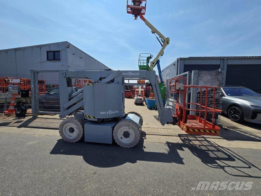 SkyJack SJKB 33 N Bomliftar