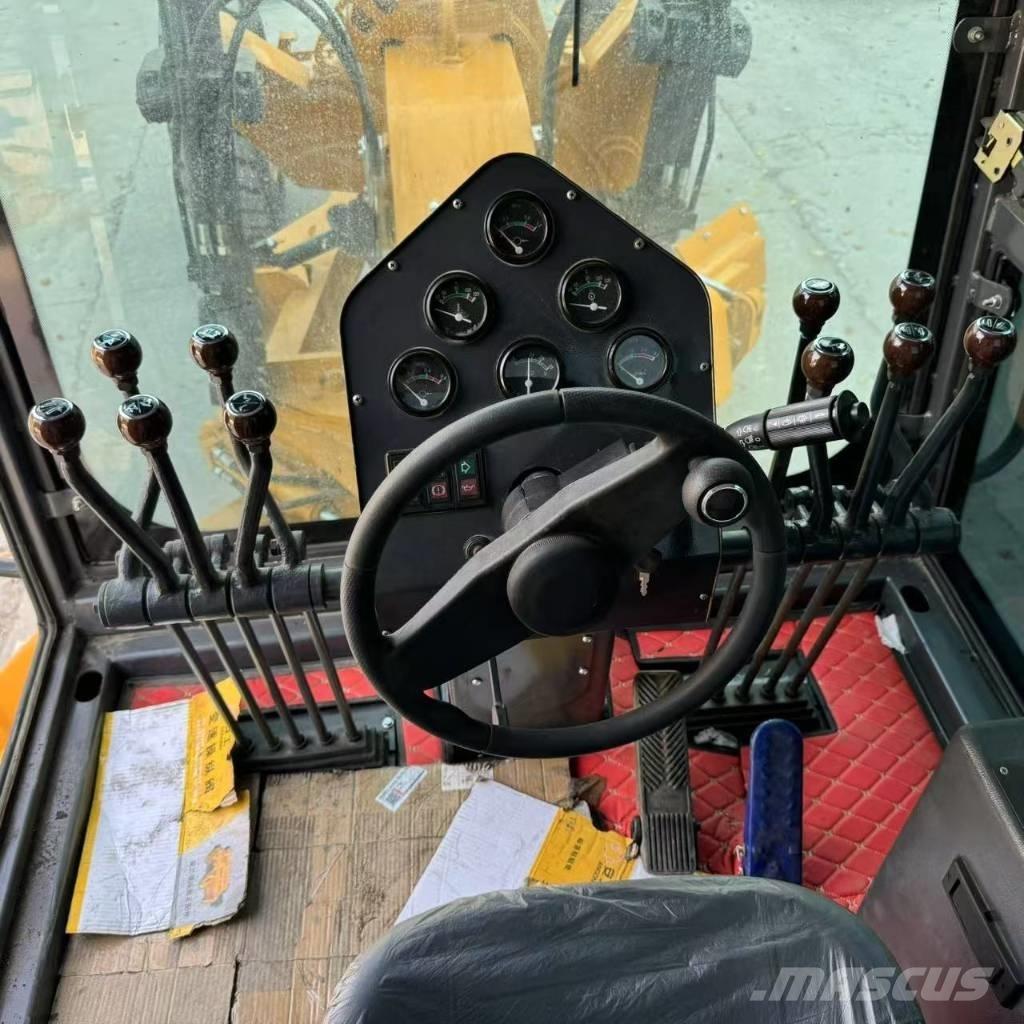CAT 140G Väghyvlar