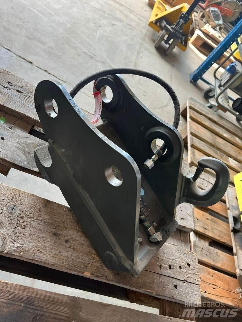  HS03 Redskapsfäste/ adaptrar