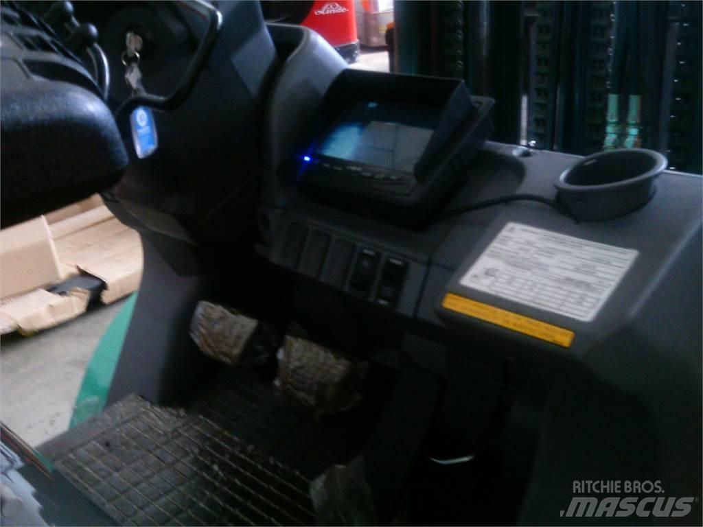 Mitsubishi FG30NTD Gasolmotviktstruckar