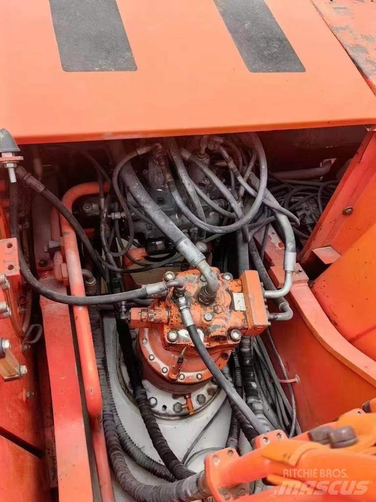 Doosan 225-7 Bandgrävare