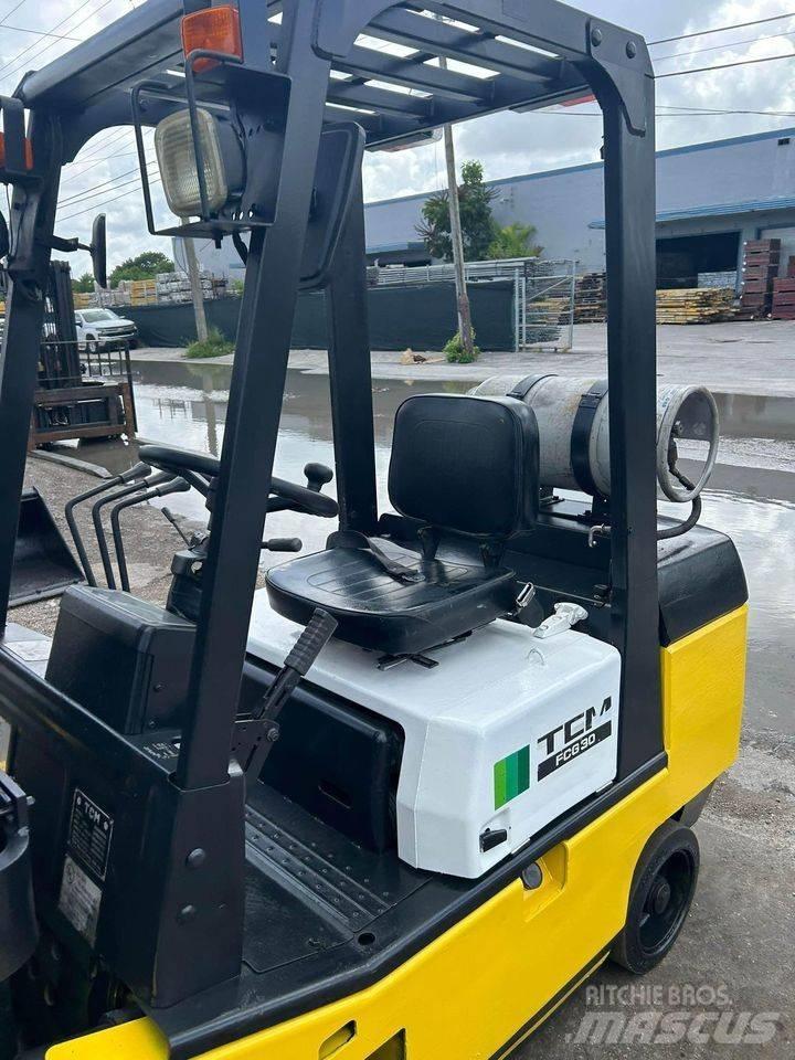 TCM FCG30T7T Teleskopbomtruckar (Sträckstaplare)