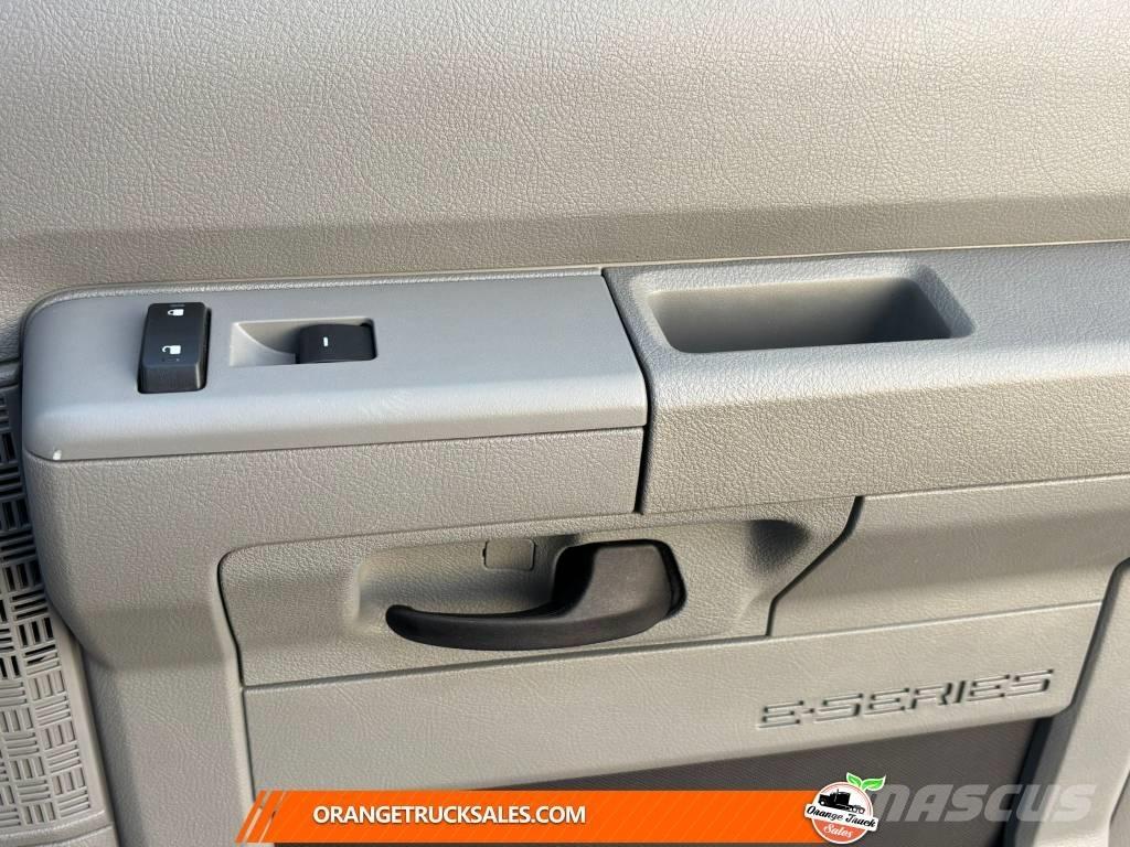 Ford E 350 Skåpbilar