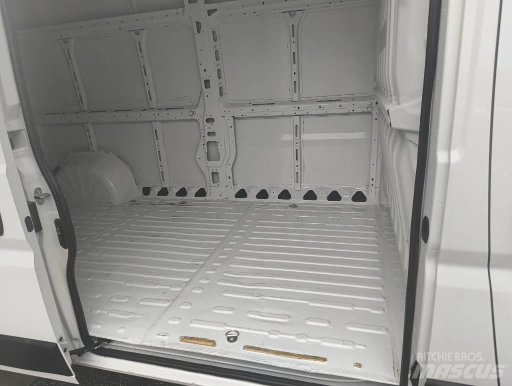 Fiat Ducato Lätta skåpbilar