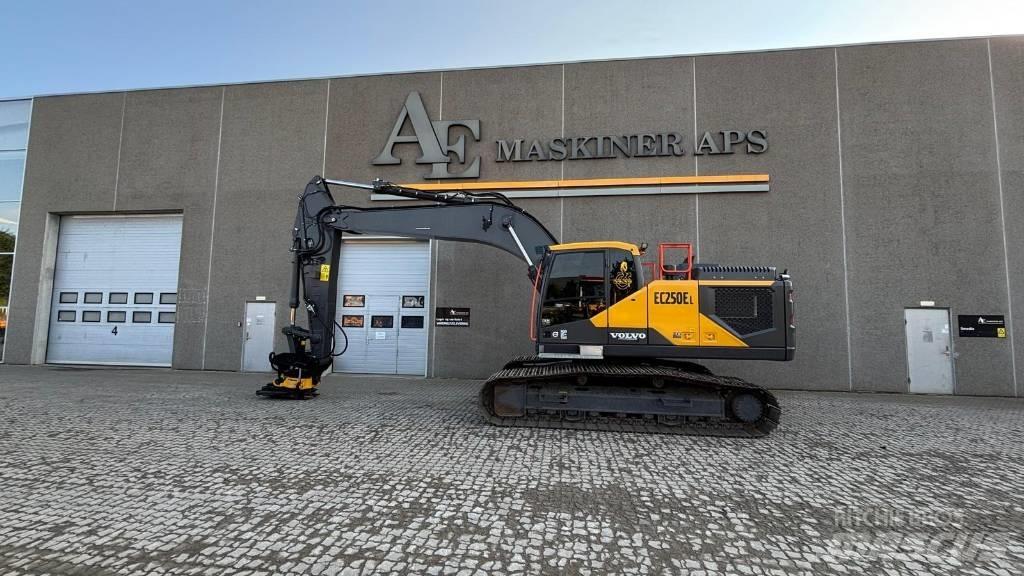 Volvo EC 250 EL Bandgrävare
