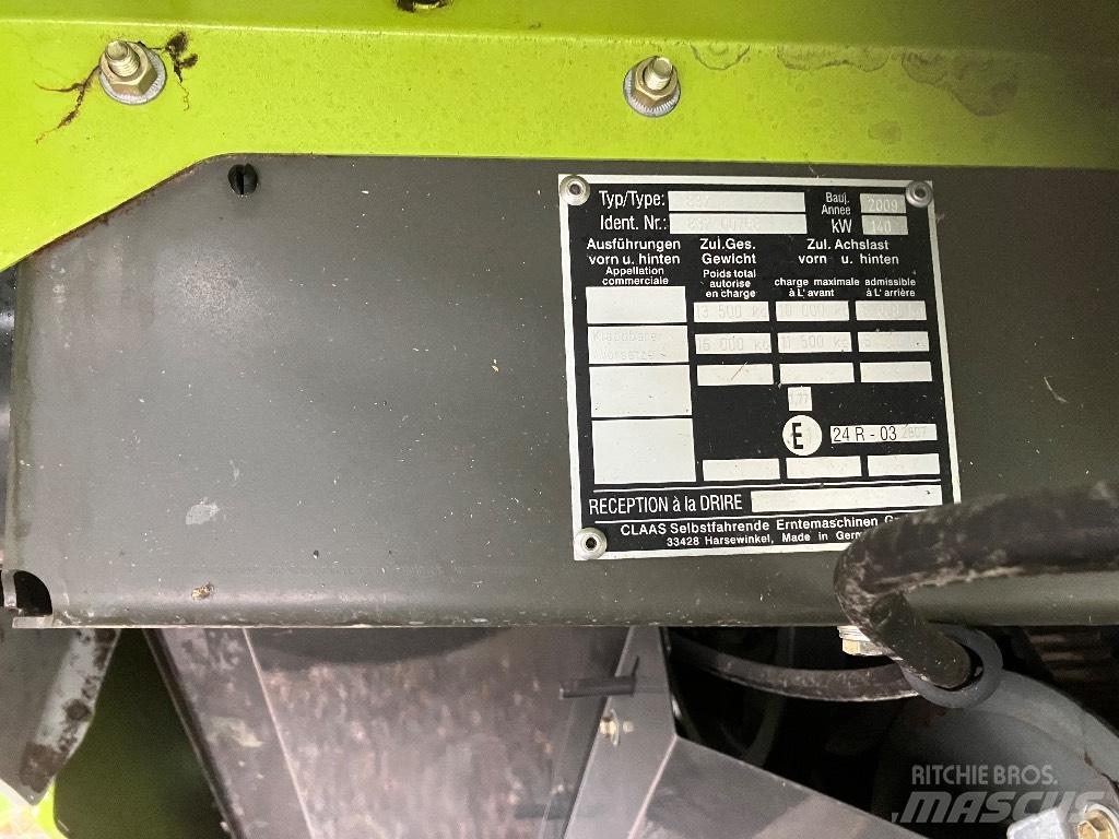 CLAAS Tucano 320 Skördetröskor