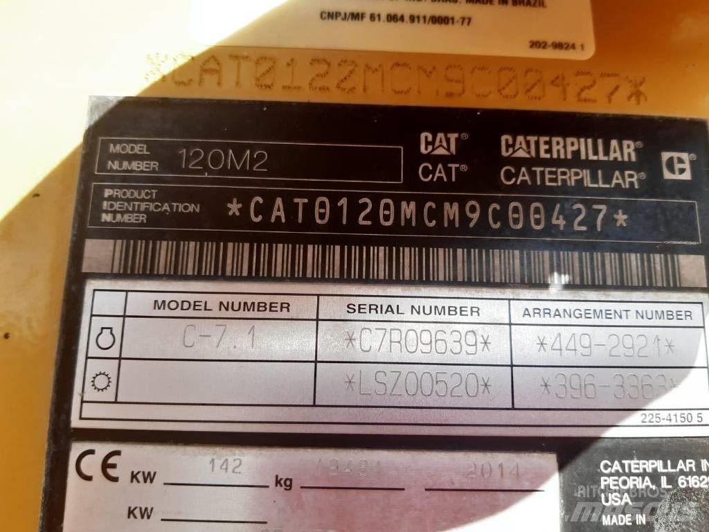 CAT 120 M 2 Väghyvlar