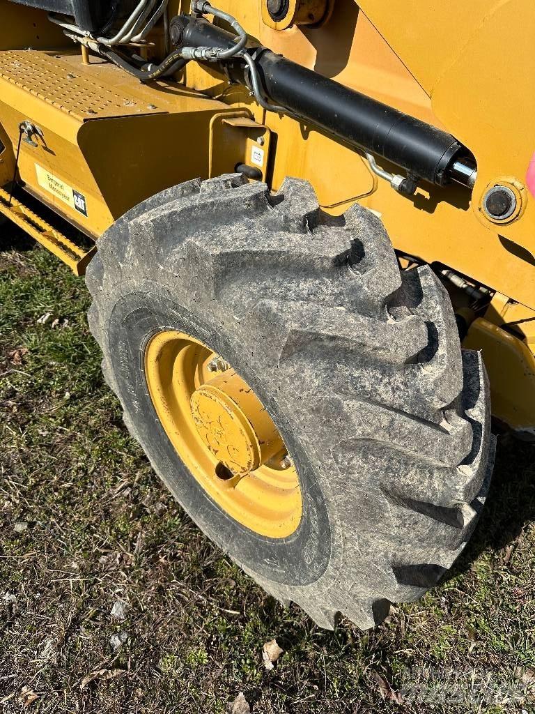 CAT 442E Grävlastare