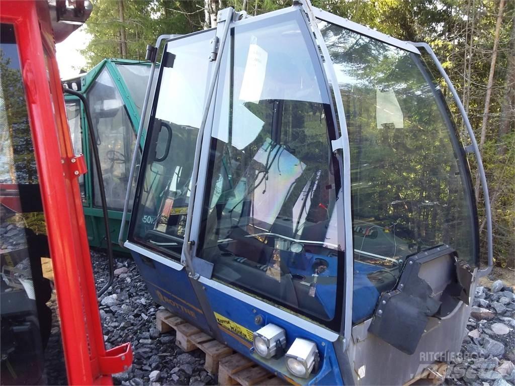 Rottne F18 Hytter och interiör