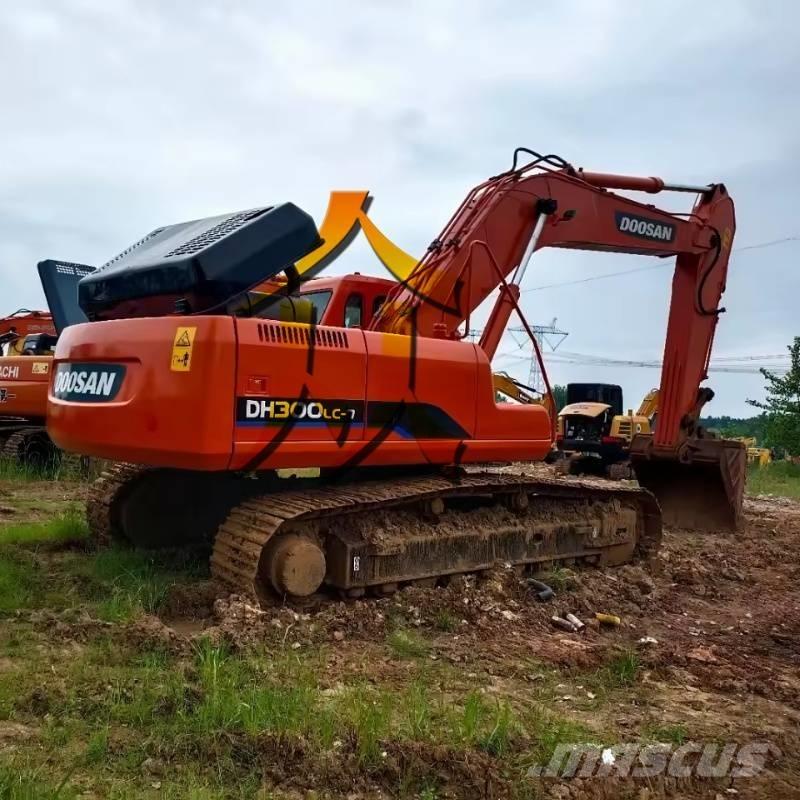 Doosan DH 300 LC-7 Bandgrävare