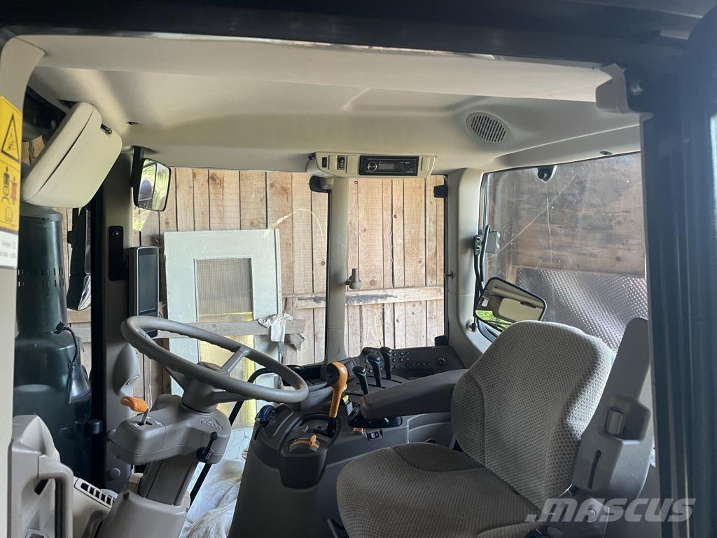 John Deere 6110M Traktorer