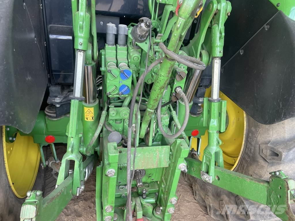 John Deere 6110M Traktorer