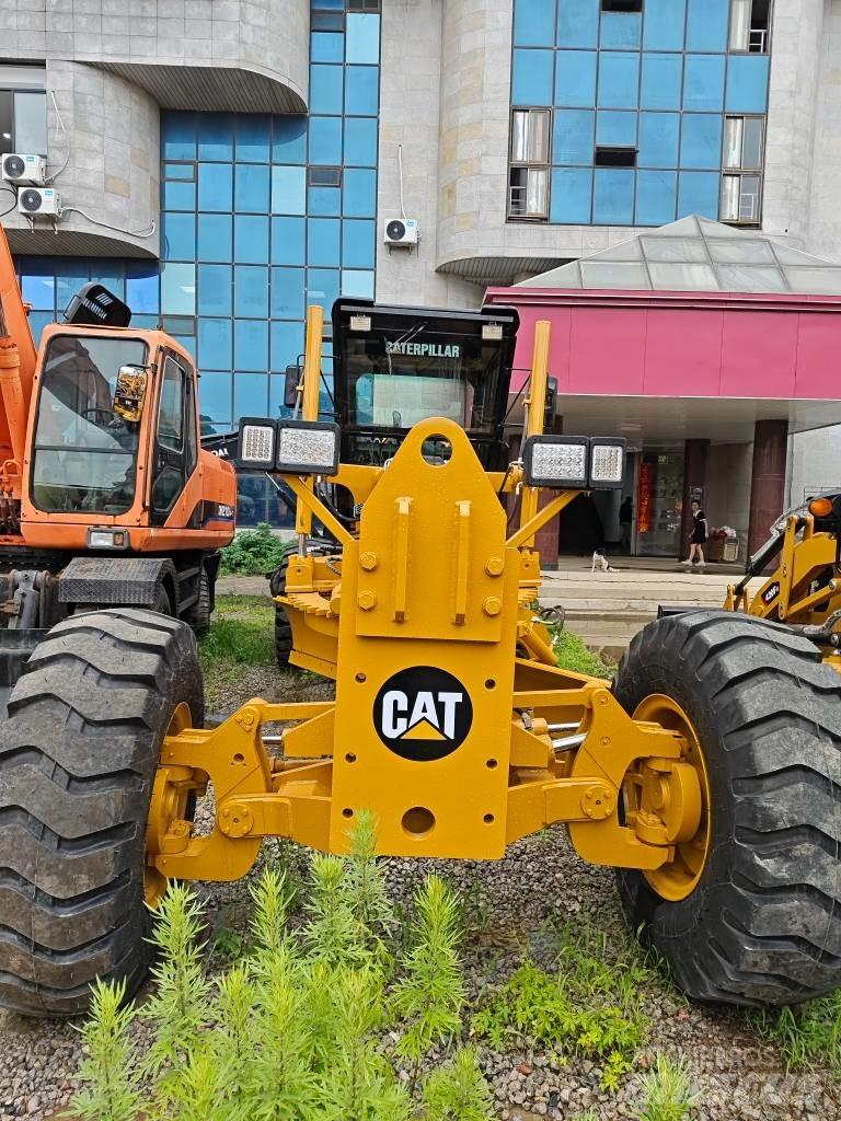 CAT 12 G Väghyvlar