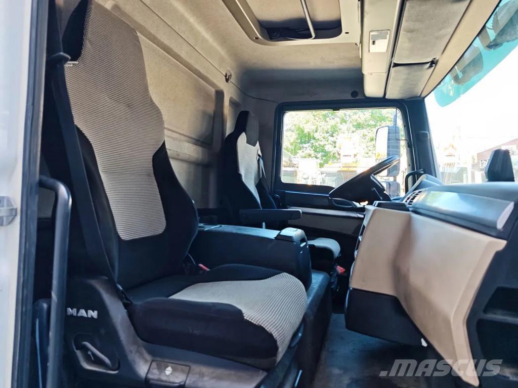 MAN TGL 8.220 4x2 Chassier