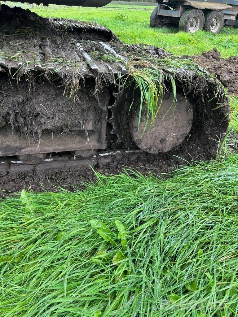 Hitachi ZX135-5 Bandgrävare