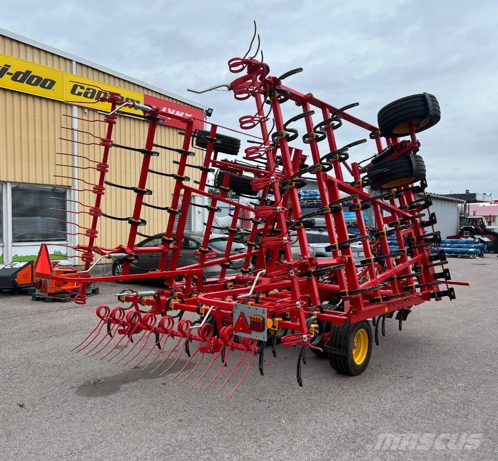 Väderstad NZA700 Harvar
