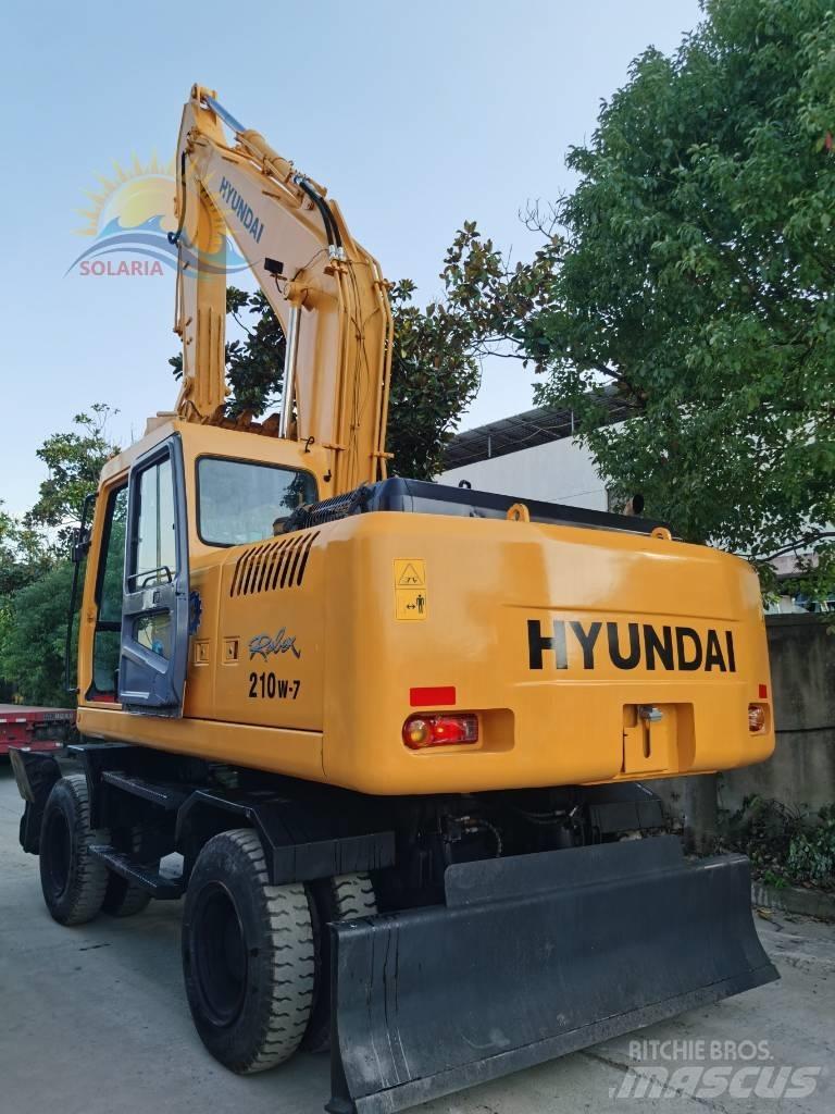 Hyundai R210W-7 Hjulgrävare