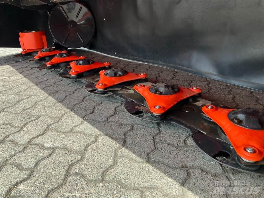 Kubota DM4032 Slåtterkrossar