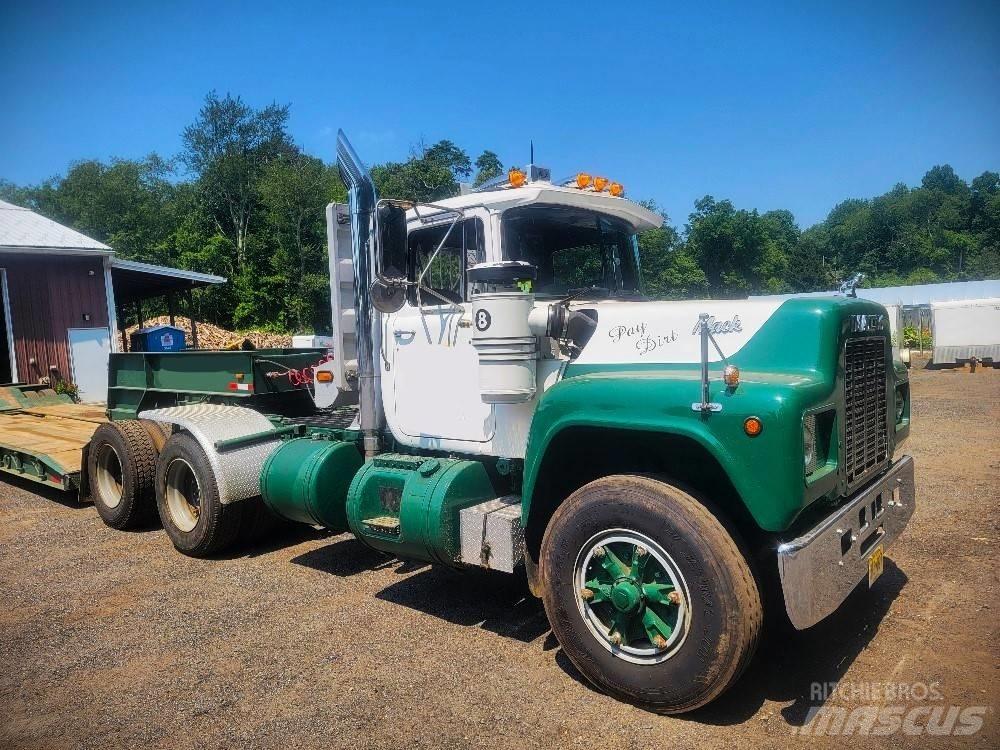 Mack R 688 ST Dragbilar