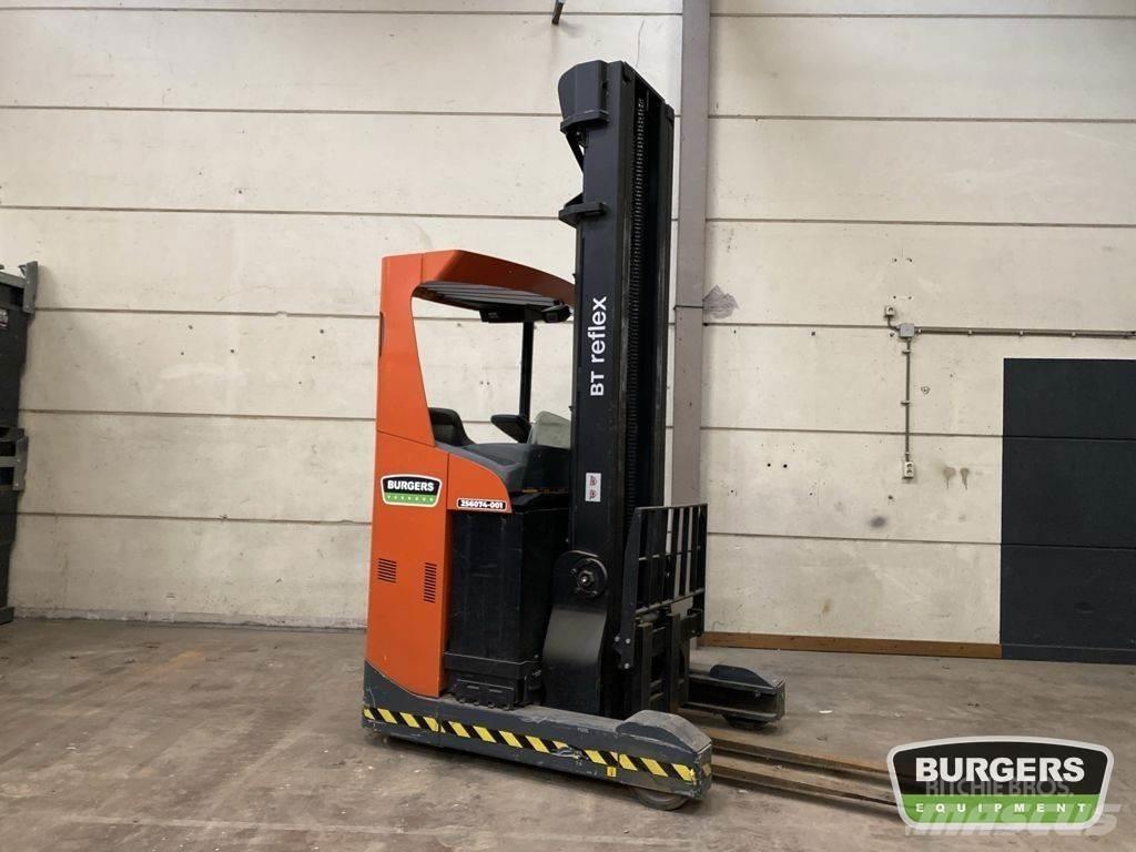 BT RRE140 Skjutstativtruck